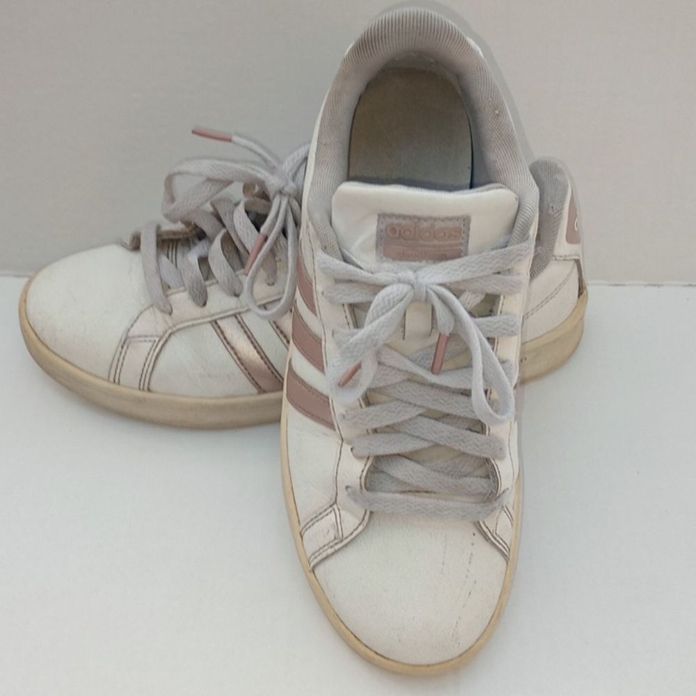 Adidas Cloudfoam Advantage DA9524 White Rose Gold Tennis Shoes 8 US